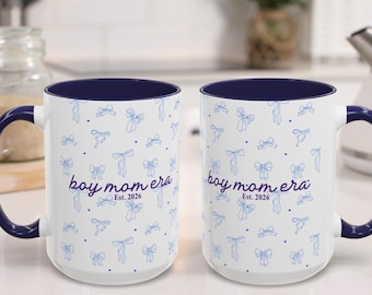 Anpassad mugg från pojkmamma-eran, mugg från pojkmamma-eran, blå mammakaffekopp, flirtmamma-mugg, estetisk mammamugg, mamma-eran-mugg, present till pojkars mamma, present till nybliven mamma