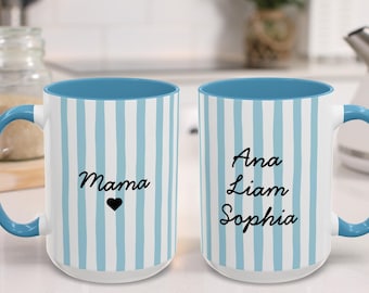 Anpassad mammamugg med barnnamn, anpassad efternamnsmugg, blåränder för mamma, randig mammamugg, mors dag-present, födelsedagspresent till mamma.