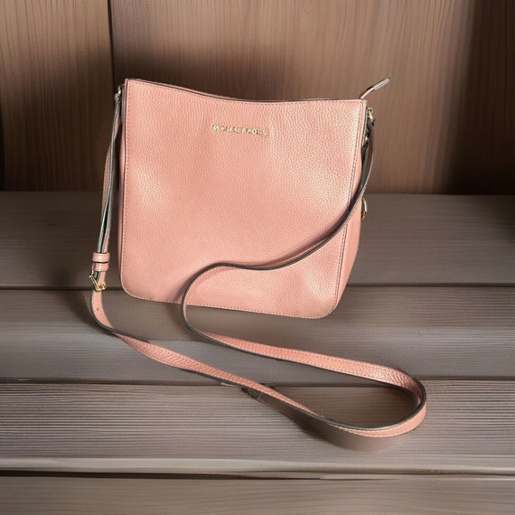 Jet set travel large saffiano leather messenger hotsell