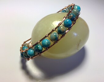 Copper wire and turquoise beads bracelet