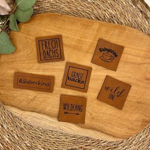 Kunstlederpatch zum Aufnähen – 4×4 cm – Lehm-Braun – ideal für Beanies & Kinderkleidung