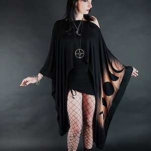 Extra Long Kimono Sleeve Moon Phase Top