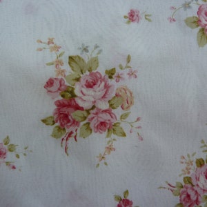 Kaufman Mary Rose Red and Pink Rose Bouquets on White with Moire Pattern  100% Cotton Fabric BTY