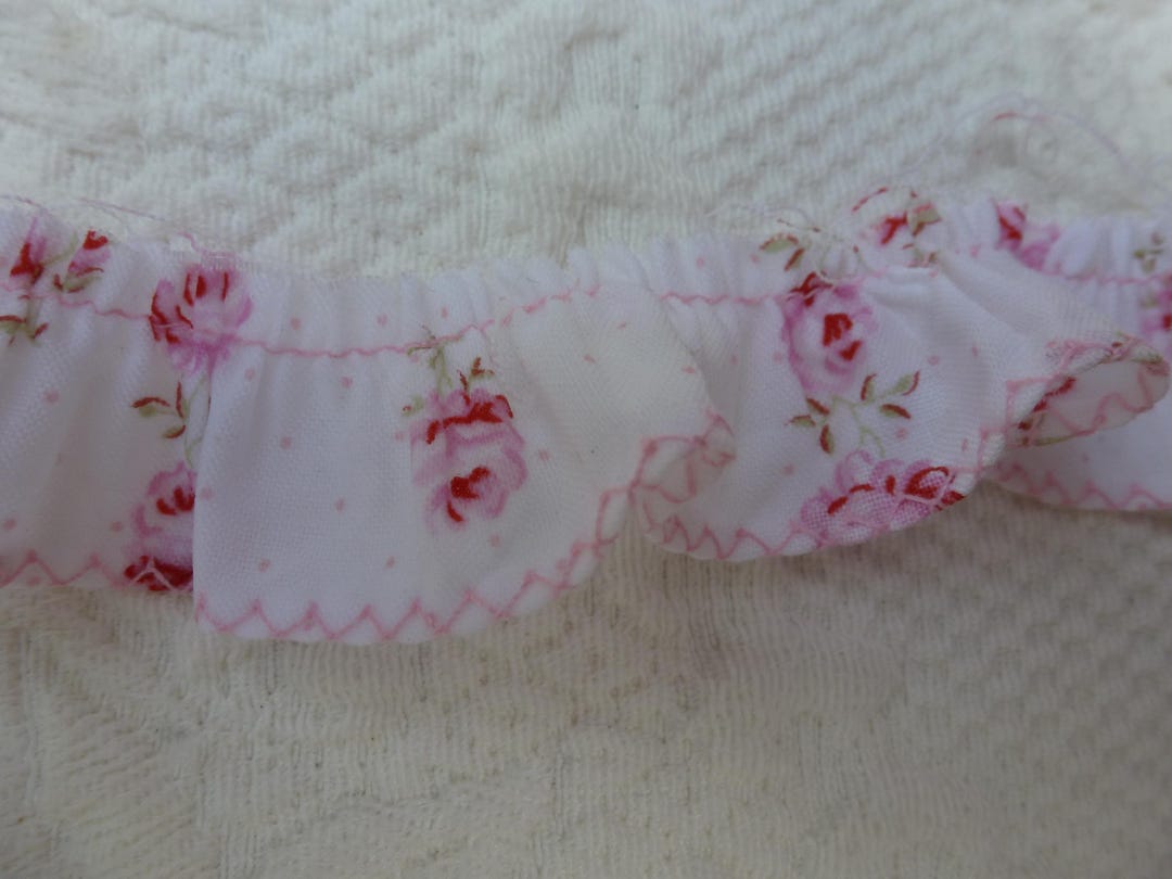 Pink Rose Finished Ruffle Trim: 1