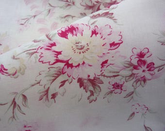 Yuwa 19th century French Floral on Cottage White Shabby Chic Fabric 100% Quilting Cotton BTY