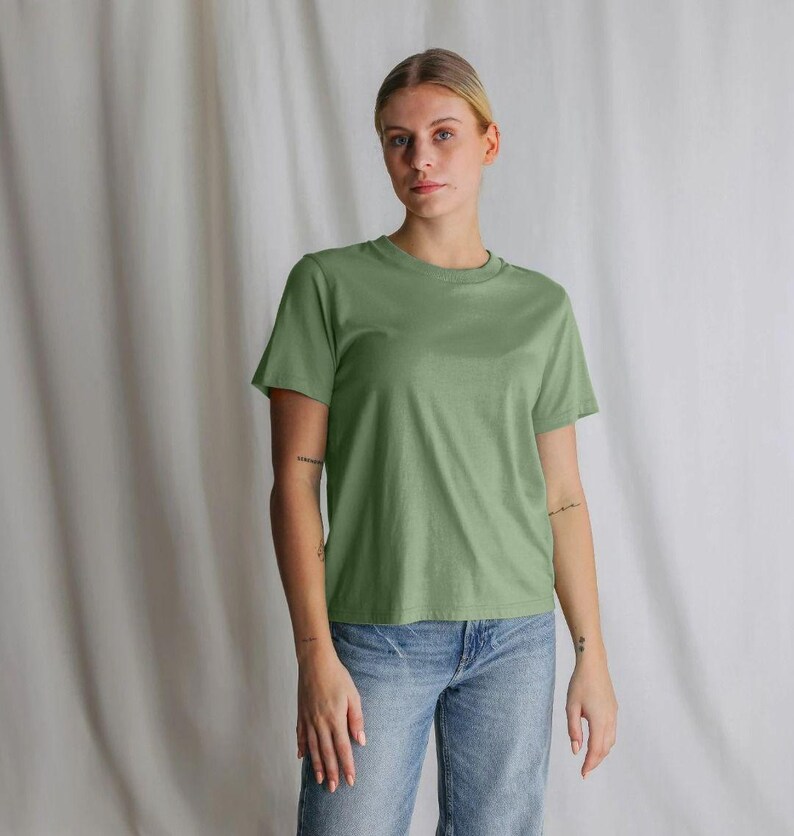 Women's Organic Cotton Tee: Plain Sustainable T-Shirt image 9