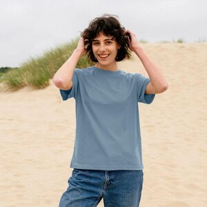 Women's Organic Cotton Tee: Plain Sustainable T-Shirt image 3