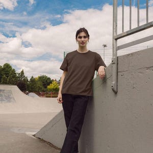 Women's Organic Cotton Tee: Plain Sustainable T-Shirt image 6