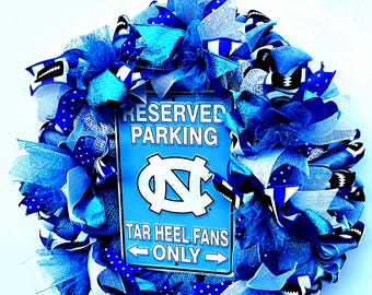 Guirlanda de Tar Heels da Carolina do Norte: Decoração Exclusiva de Tar Heels