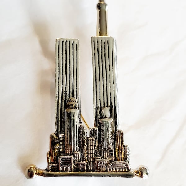 World Trade Center Brooch / Pendant, Silver Plated Twin Towers NYC Jewelry