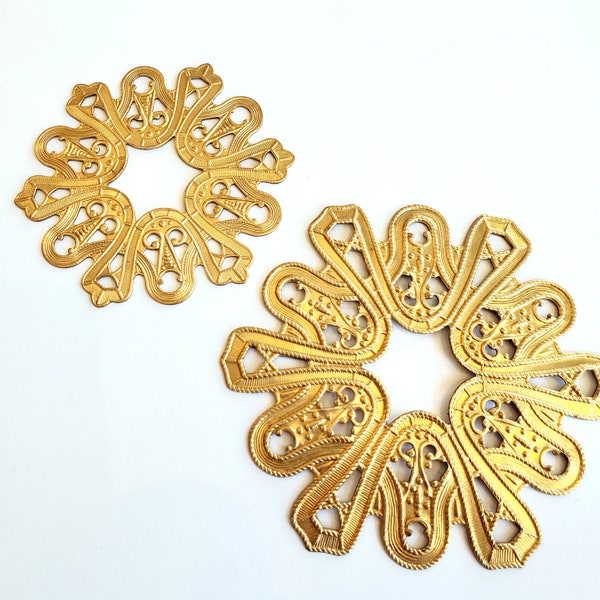 Vintage Raw Brass Filigree Stamping, Ribbon Filigree,  Finding For Use As Bezel Or Pendant