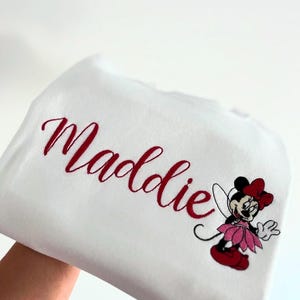 Ropa infantil personalizada con iniciales / Bordada / Mickey / Minnie / Disneyland / Disney