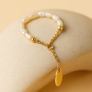 Minimalist Pearl Ring | Stacking Ring | Thin gold chain pearl ring | Adjustable gold plated pearl ring | Elegant tiny pearl dainty ring |
