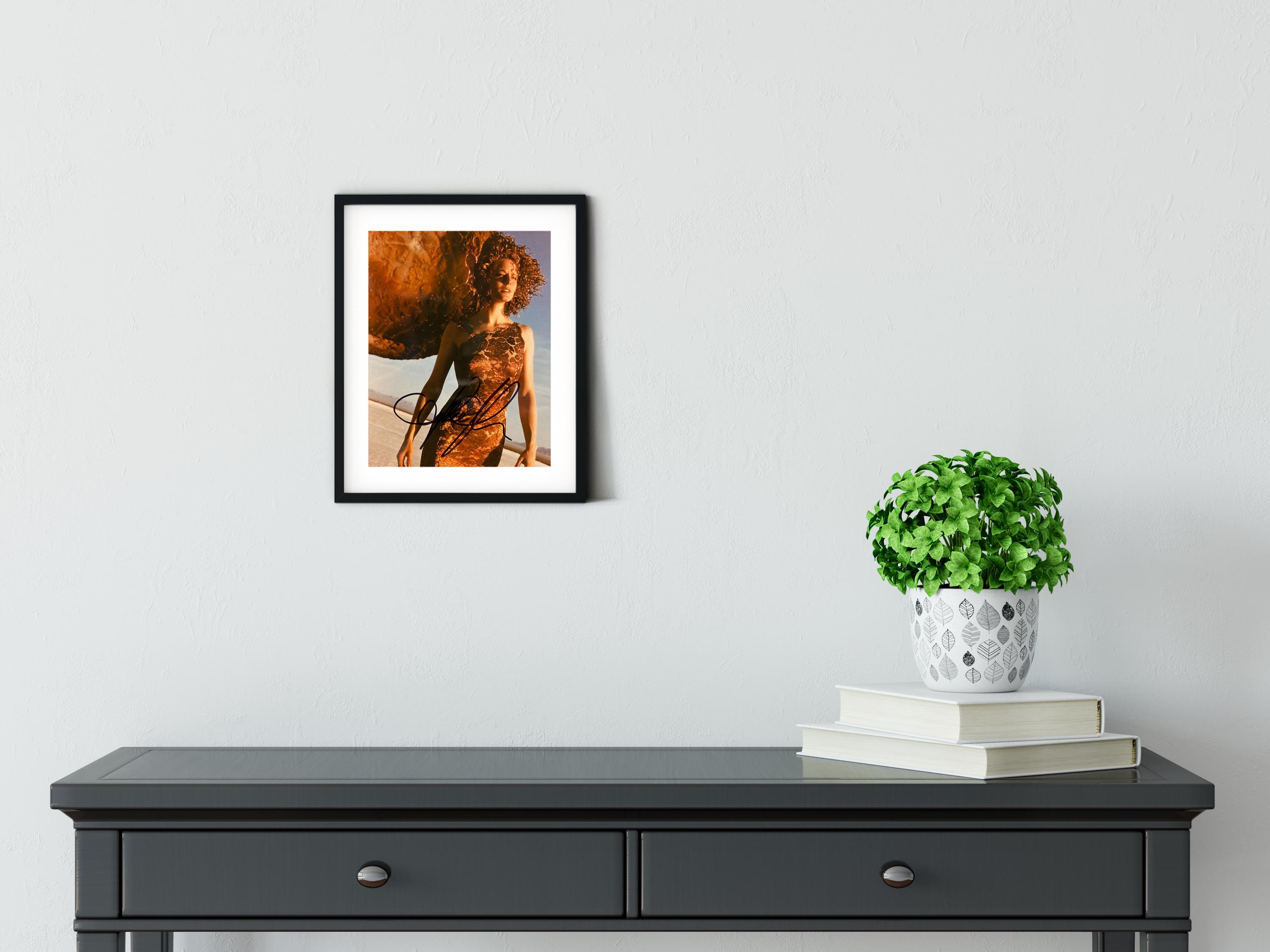 JODIE FOSTER signed autographed photo COA Hologram main image 0