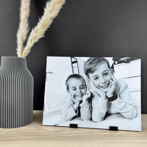 Hueforge personnalisé - Votre photo de famille en tant qu'image individuelle unique imprimée en 3D, cadeau parfait pour les parents et les grands-parents