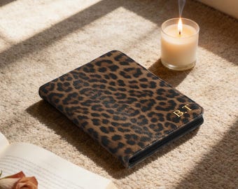 Retro Leopard Print Personalized Leather Kindle Case, All New Kindle Paperwhite 12th gen 7'' Case, Kindle 2024 11th 6" Case Cover, Case Gift