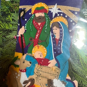 Vintage Feltworks Dimensions Nativity Tree Stocking Kit Felt Applique Christmas DIY Sequin Beaded Holiday Craft New in bag