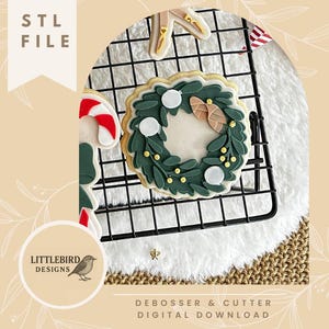 Christmas Wreath with Pinecones - STL stamp and cookie cutter