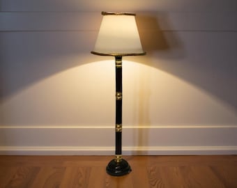 Dollhouse Floor Lamp Vintage Style   1 12  Scale size