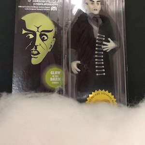 Nosferatu Glow in the Dark Horror Figure Count Orlok action figure Vampire toy collectible Nosferatu based on 1922 movie Figure 8 inch