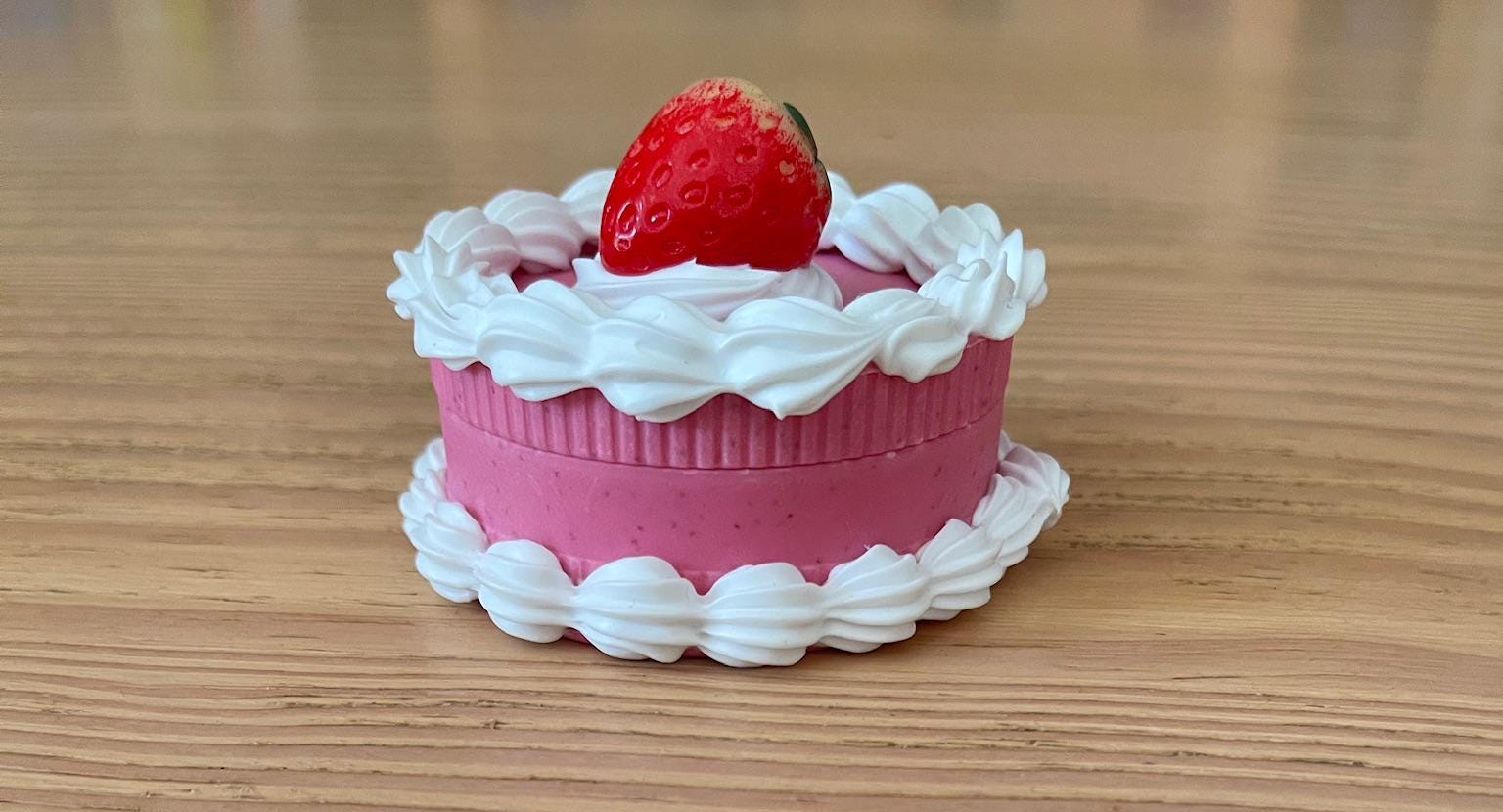 Cute Strawberry Cake Spice Grinder - 2.5 Inch Manual Grinder For Pepper & Herbs, Kawaii Kitchen Tool, Gift For Home Cooks