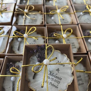 Bomboniere con magnete personalizzate, magneti in resina epossidica, regalo di fidanzamento, bomboniere per addio al nubilato, magnete con fiori secchi per gli ospiti, regali di nozze, magnete per matrimoni