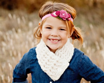 Toddler girl scarf with buttons chunky crochet cowl knit scarves cozy fall accessories winter fashion unique gift for her mom ivory cream