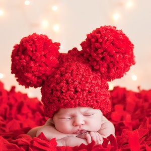 Giant pom baby hat 32 colors newborn girl or boy winter hospital beanie for Christmas coming home outfit holiday photography photo prop red