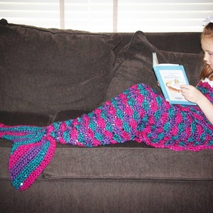 Mermaid Tail Lapghan Blanket Crochet Pattern in ALL SIZES Instant Download 215 image 2