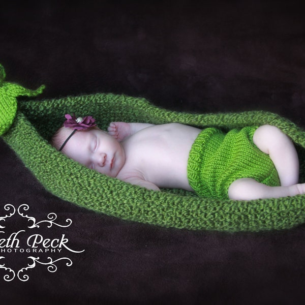 Pea Pod Photo Prop Knitting Pattern for Newborn Photography, PDF 112 -- INSTANT DOWNLOAD -- Over 50,000 patterns sold