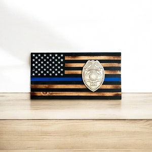 9,5 &quot;x 18,5&quot; personalisierte gravierte hölzerne dünne blaue Linie Flagge, Geschenk für Enforclent, Law Enforcment Appretiation, Wanddekor für Polizei
