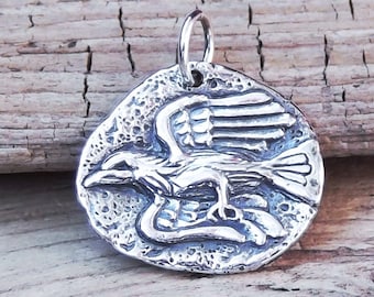 Silver Plated Crow Charm - Raven - Pendant - Bird - Blackbird - Corvus - Corvi - Pendant - Blackbird - Renaissance - Medieval (DR-010)