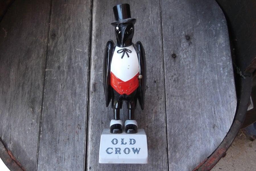 OLD CROW カラス フィギュア