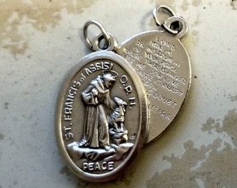 St Francis and the Wolf Medal with St Francis' Prayer for Peace - Patron Saint of Pets, Patron of Animal Companions / All Animals (JWL-R)