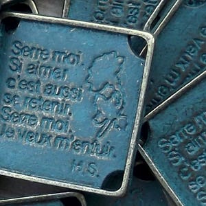 5 Serre Moi (Hold Me) Element, zawieszka lub wisiorek - francuski - Francais - Miłość - Romans (JWL)