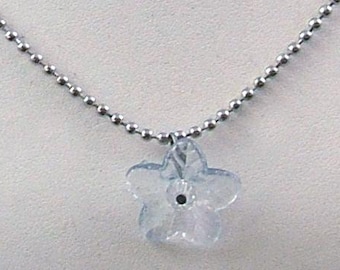 Tanner's Pale Blue Violet Flower Necklace with Fabric Gift Bag (DR-024)