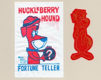 2 pcs - Vintage Huckleberry Hound Fortune Tellers - Fun for All! (DR-016)