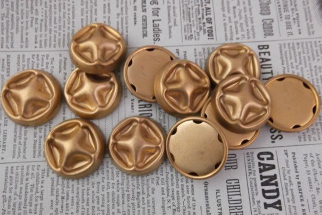 12 Vintage Large Button Findings DR-003 - Etsy