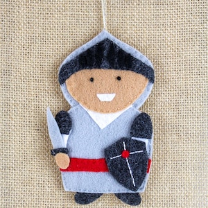 Pacote de enfeites de feltro de cavaleiro em armadura brilhante, gravata para cartão de presente, porta-dinheiro, etiqueta de natal, colega de trabalho, vizinho, presente de professor