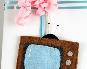 TV Felt Ornament Package Tie On Gift Card Money Holder Christmas Tag Coworker Neighbor Teacher Gift