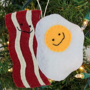 Bacon & Egg Felt Ornament Package Tie On Gift Card Money Holder Christmas Tag Coworker Neighbor Teacher Gift