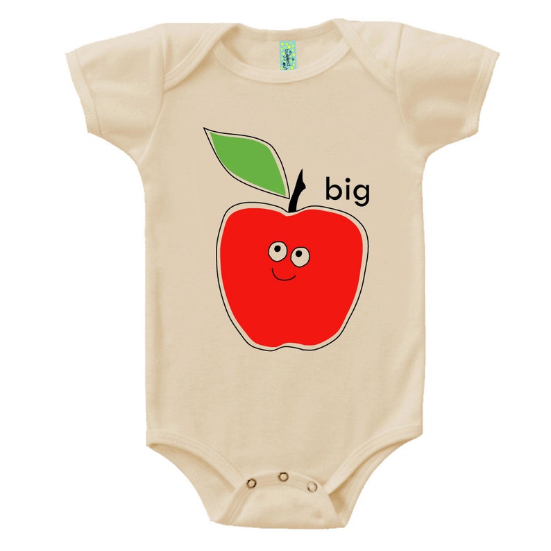 made in the USA Organic cotton short sleeve baby onesie with screen printed Big Apple design by Bugged Out