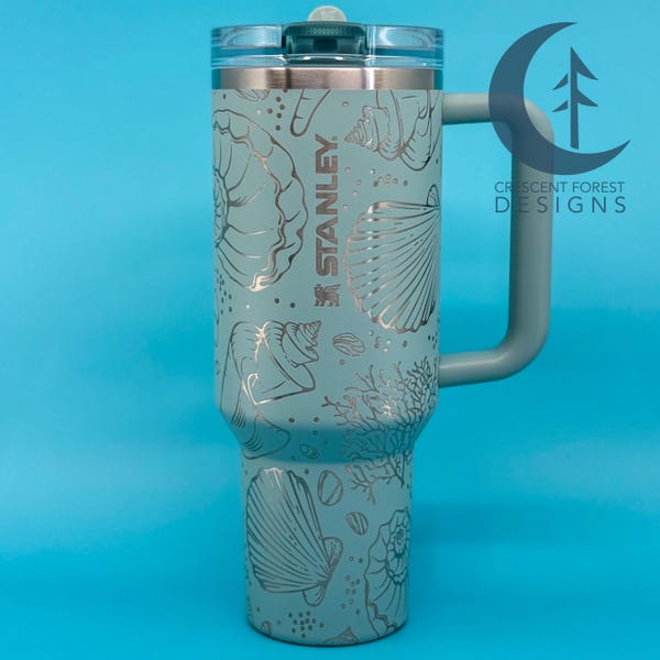Muschel graviert Stanley ProTour (40 oz) | Kundenspezifische Stanley | Beachy Summertime Becher | Auslaufsicherer Flip Strohhalm