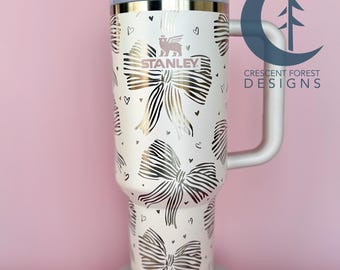 Vaso Stanley con lazo grabado (40 oz) / Vaso adorable / Lazos y corazones femeninos / Stanley personalizado