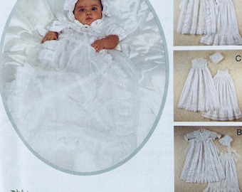 McCalls 7553 Robe de baptême Modèle de couture, Modèle de robe de baptême, Robe de bébé d’ange, Bonnet pour bébé, Modèles de bébé vintage, Robes pour bébés