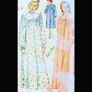 Simplicity 2646 B32, Womens Bath Robe Pattern, Long Bathrobe Sewing Pattern for Women, Pretty Robes Patterns, Vintage Peignoir Pattern