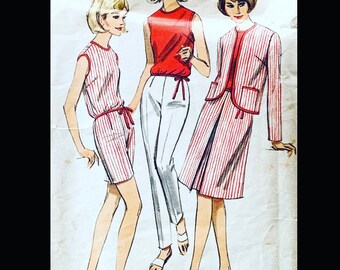 Butterick 3859 B32, cartamodello bermuda, modello pantaloni skinny, modello top senza maniche, modello gonna a pieghe, modelli gonne