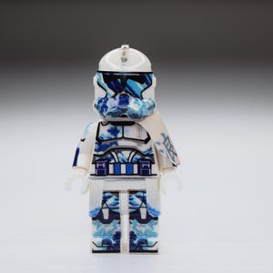 LEGO Star Wars The Great Wave Legion Clone Trooper Commander Custom Minifigure - RockettBricks Shop Exclusive