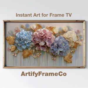 Könnte beinhalten: Gerahmtes Blumenkunstwerk mit blauen, rosa und cremefarbenen Hortensienblüten mit goldfarbenen Blättern und Perlenakzenten. Das Kunstwerk trägt die Aufschrift "Instant Art for Frame TV" und "ArtifyFrameCo".