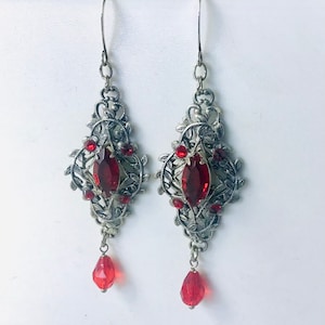 oS ANNA So boucles d’oreilles médiévales rouges